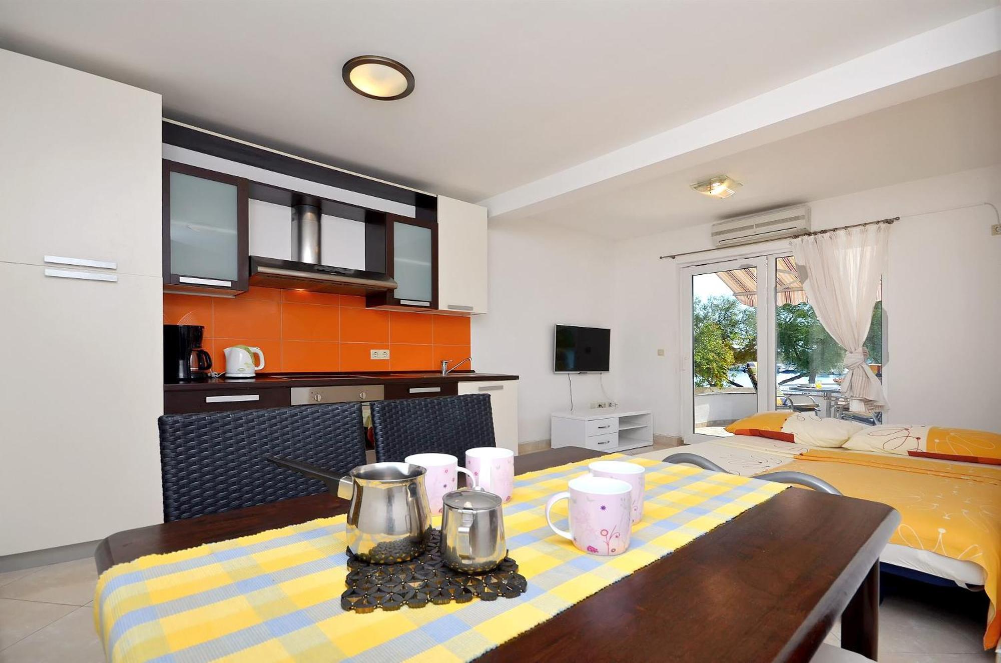 Apartment Srima Kültér fotó